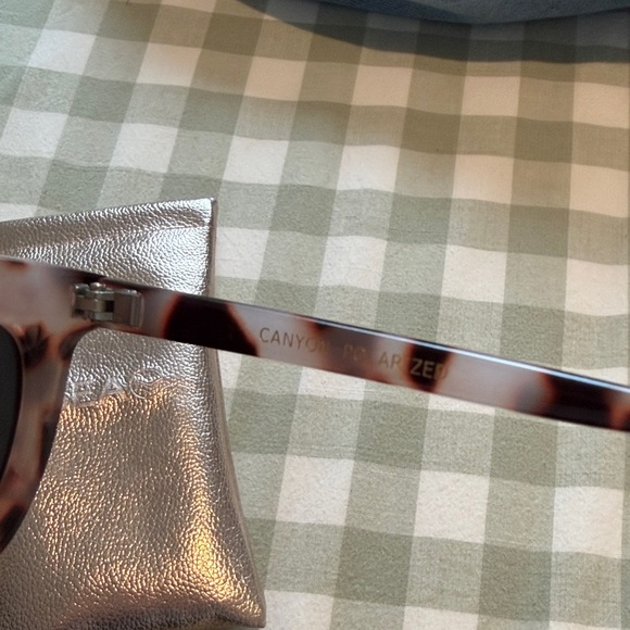 I-Sea Tortoise Shell Sunglasses - Picture 3 of 5